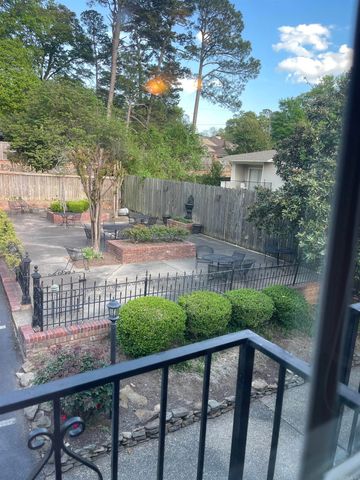 1824 N Hughes St., Apt 11, Little Rock, AR 72207