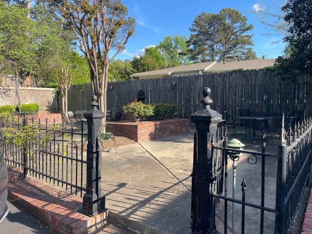1824 N Hughes St., Apt 11, Little Rock, AR 72207