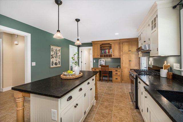 169 Plummer Hill Road, Henniker, NH 03242
