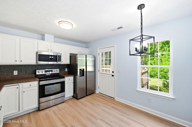 293 Walnut Road, Southport, NC 28461