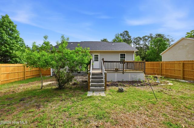 293 Walnut Road, Southport, NC 28461
