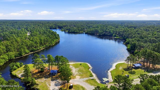 293 Walnut Road, Southport, NC 28461