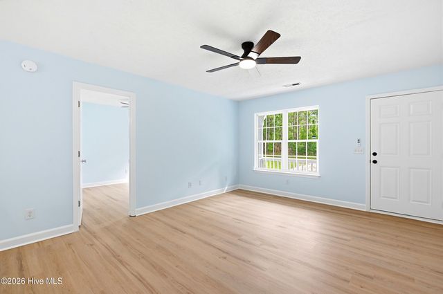 293 Walnut Road, Southport, NC 28461