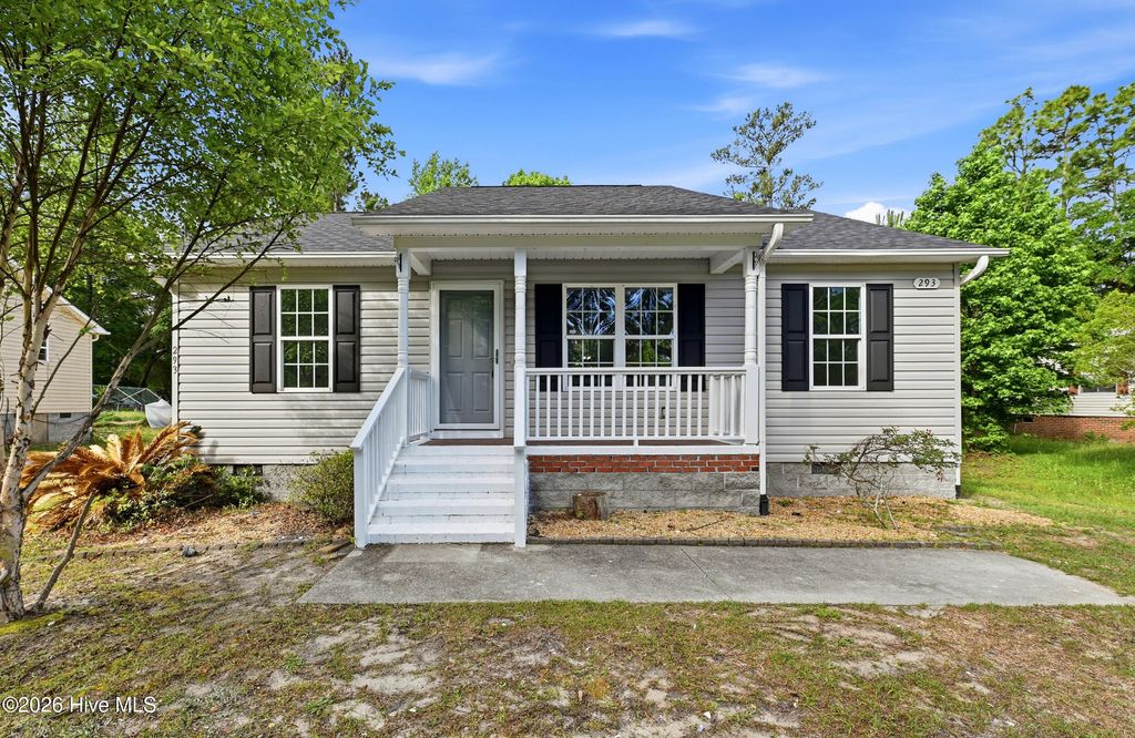 293 Walnut Road, Southport, NC 28461