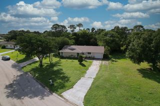 310 SW Bridgeport Drive, Port St Lucie, FL 34953