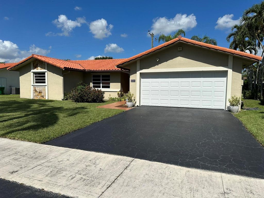 5511 SW 114th Avenue, Cooper City, FL 33330