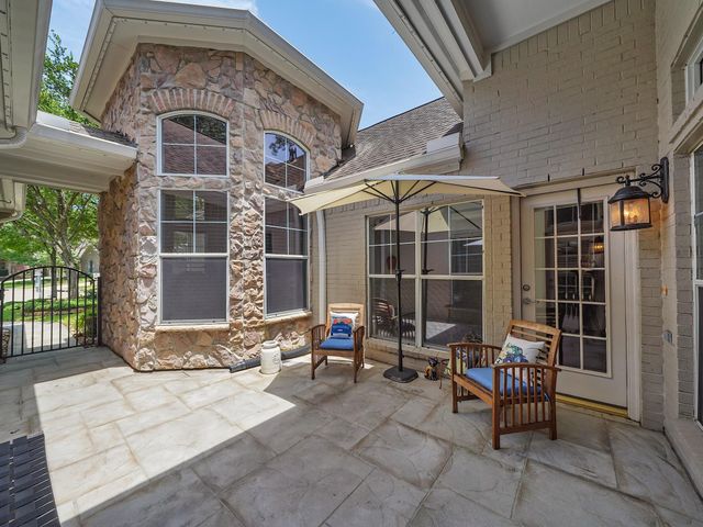 70 Prosewood Drive, Spring, TX 77381
