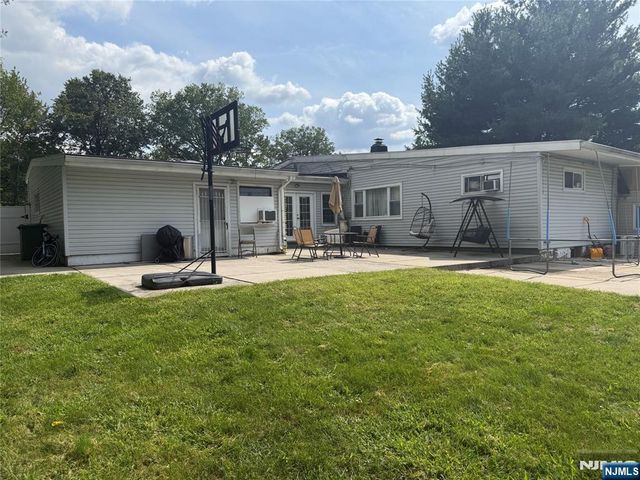 99 Forest Avenue, Paramus, NJ 07652