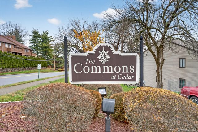 8 Knightsbridge A, Poughkeepsie, NY 12603