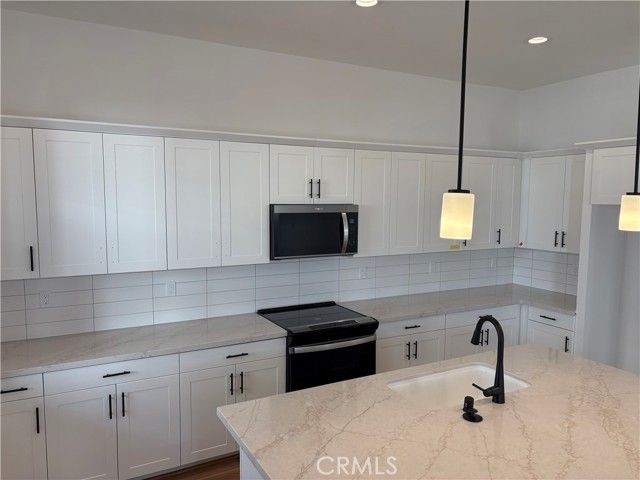 250 Memphis Belle Way, San Luis Obispo, CA 93401