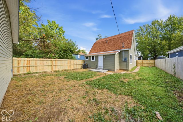 246 N Tacoma Avenue, Indianapolis, IN 46201