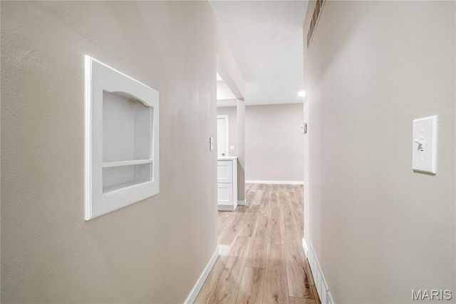 7 Flamingo Drive, Hazelwood, MO 63042