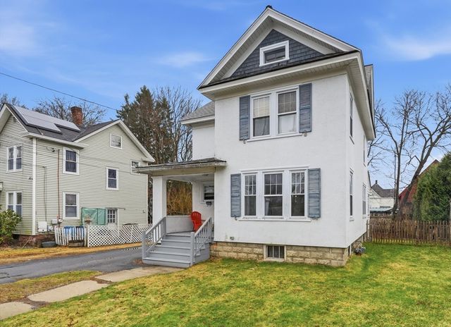 18 E Cleveland St, Greenfield, MA 01301