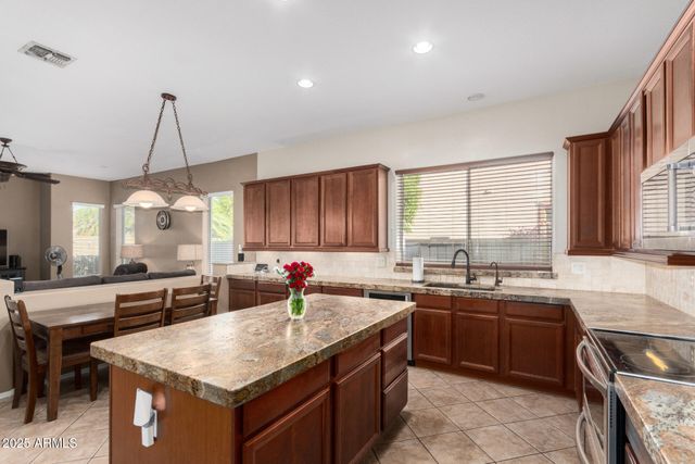 14308 W EDGEMONT Avenue, Goodyear, AZ 85395