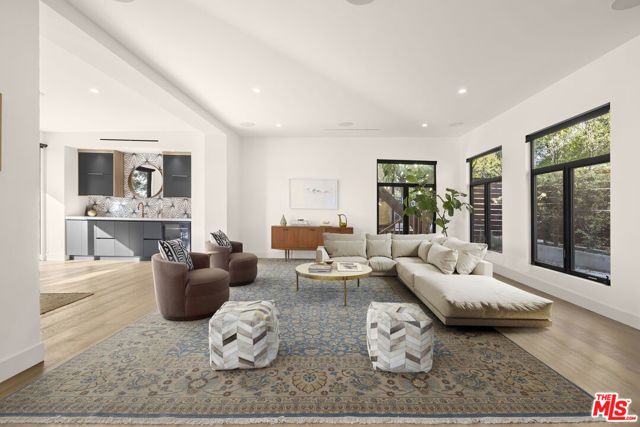 3147 Hollyridge Drive, Los Angeles, CA 90068