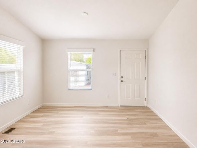 1250 E Bell Road 11, Phoenix, AZ 85022