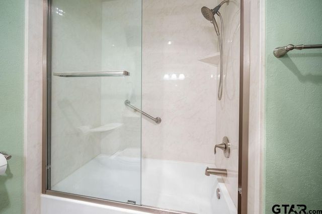 17400 Patrick St, Flint, TX 75762