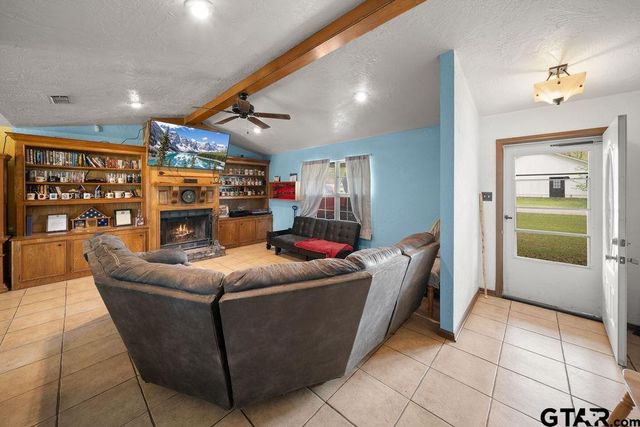 17400 Patrick St, Flint, TX 75762