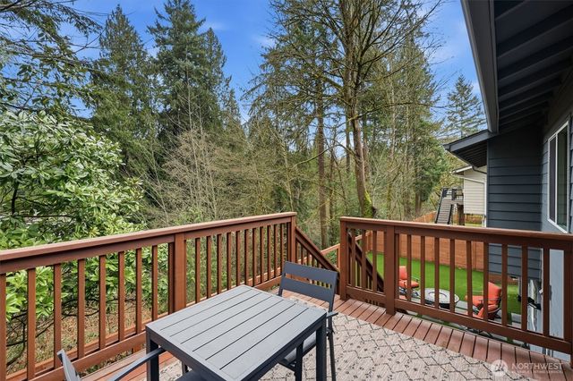10500 NE 136th Place, Kirkland, WA 98034