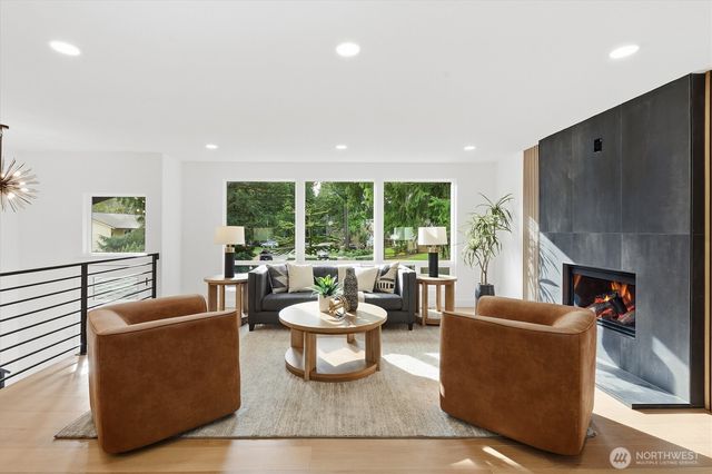 10500 NE 136th Place, Kirkland, WA 98034