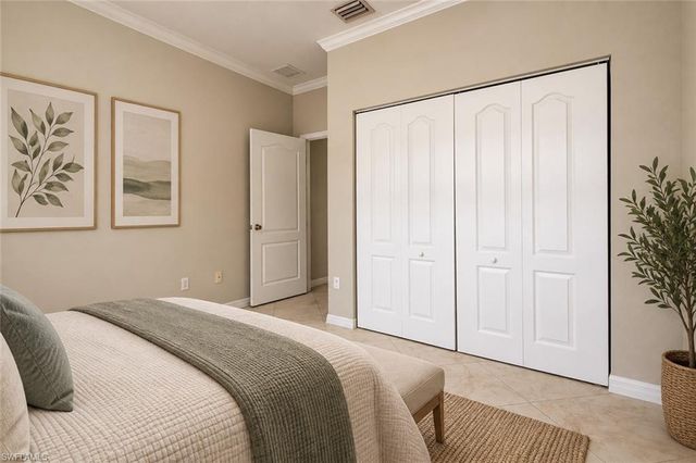 7020 Ambrosia LN 1108, Naples, FL 34119