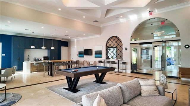 7020 Ambrosia LN 1108, Naples, FL 34119
