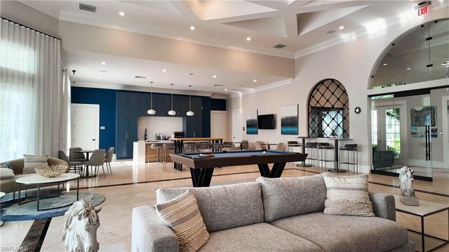 7020 Ambrosia LN 1108, Naples, FL 34119