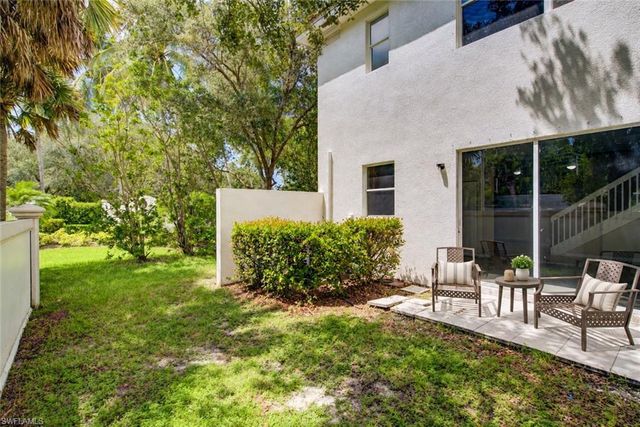 7020 Ambrosia LN 1108, Naples, FL 34119