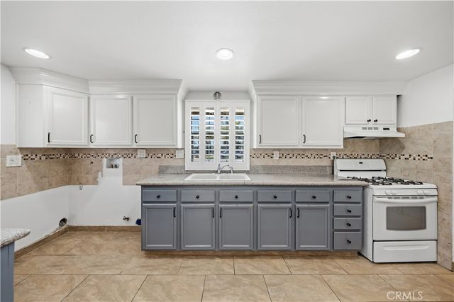 1330 N Fenimore Avenue, Covina, CA 91722