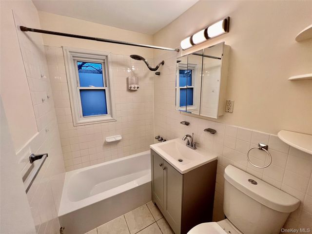 130 Glenwood 67, Yonkers, NY 10703