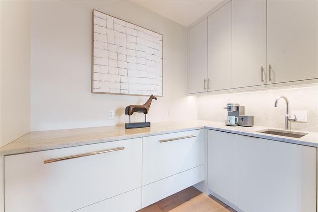 3376 Peachtree NE Road 32A, Atlanta, GA 30326