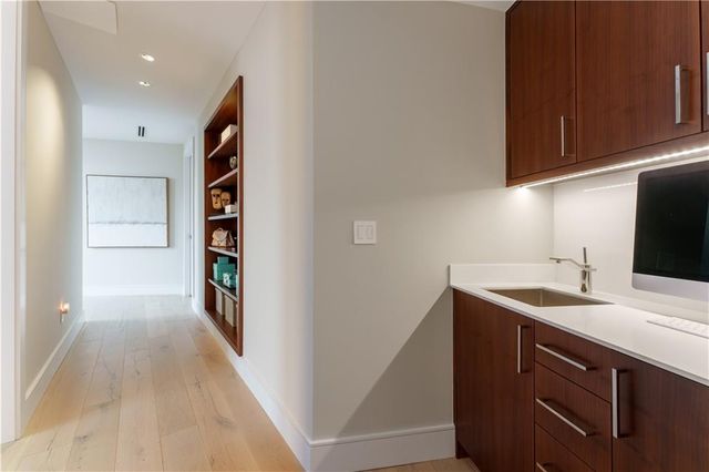 3376 Peachtree NE Road 32A, Atlanta, GA 30326