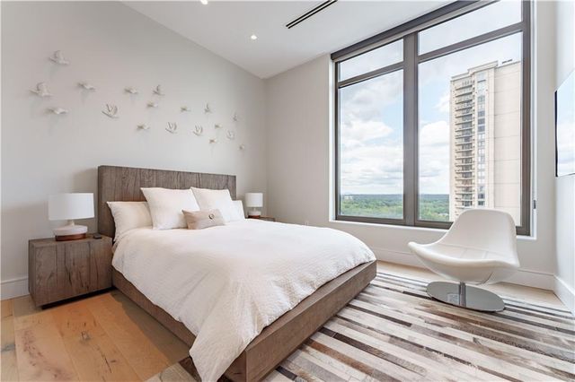 3376 Peachtree NE Road 32A, Atlanta, GA 30326