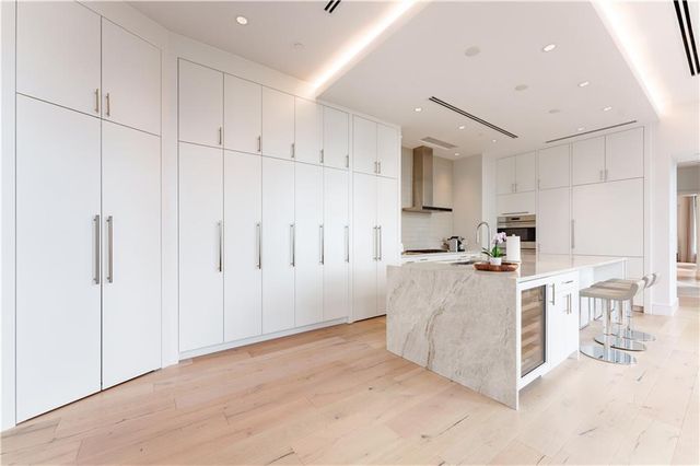 3376 Peachtree NE Road 32A, Atlanta, GA 30326