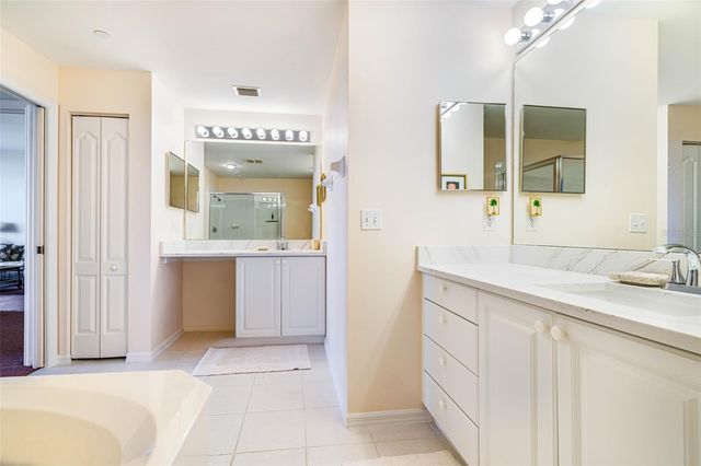 14815 LAGUNA DRIVE 702, Fort Myers, FL 33908