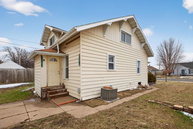 1235 Independence Avenue, Waterloo, IA 50703