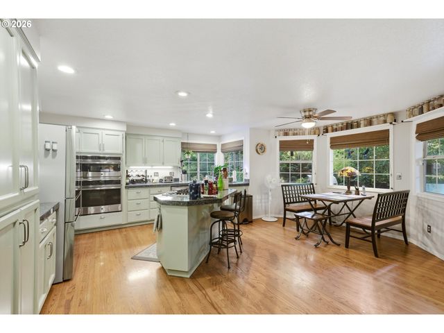 6506 APOLLO Rd, West Linn, OR 97068