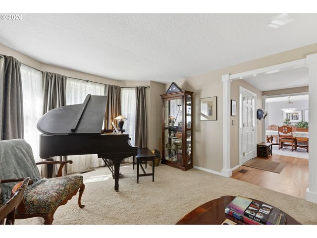 6506 APOLLO Rd, West Linn, OR 97068
