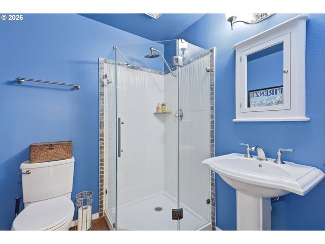 6506 APOLLO Rd, West Linn, OR 97068