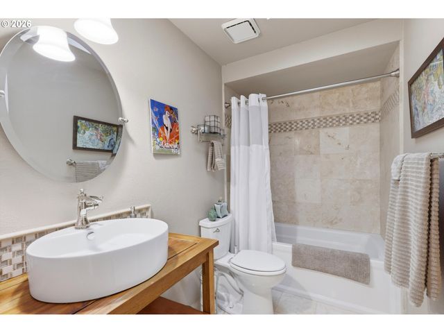 6506 APOLLO Rd, West Linn, OR 97068