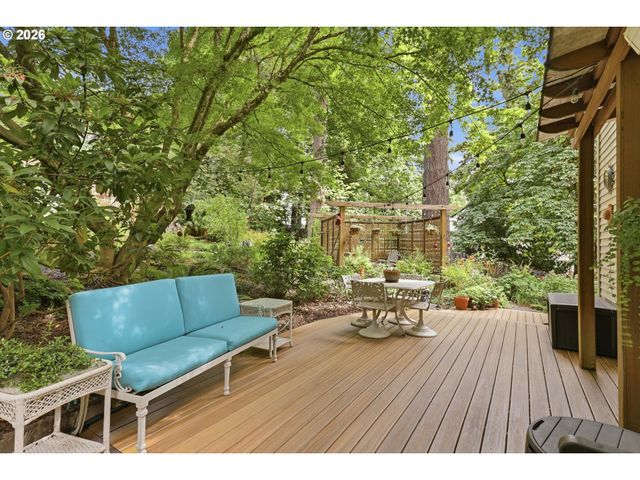 6506 APOLLO Rd, West Linn, OR 97068