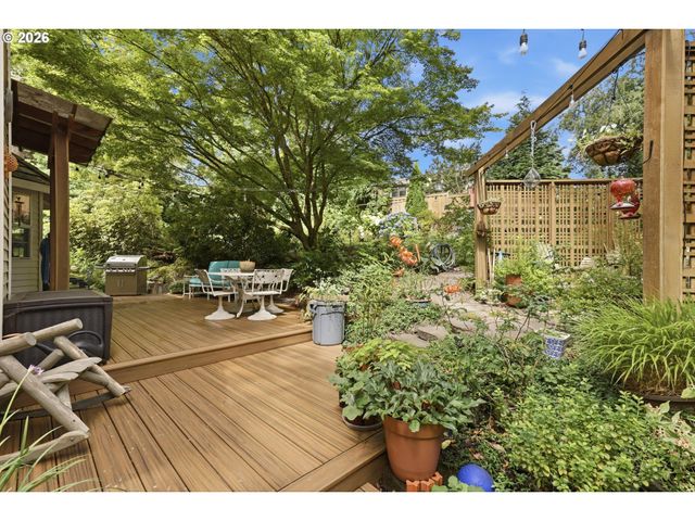 6506 APOLLO Rd, West Linn, OR 97068