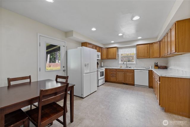 8389 SW Harmon Street, Port Orchard, WA 98367