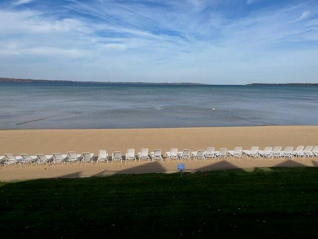 2305 Us-131 N 204, Traverse City, MI 49684