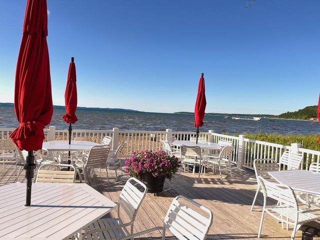 2305 Us-131 N 204, Traverse City, MI 49684