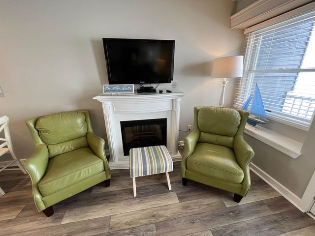 2305 Us-131 N 204, Traverse City, MI 49684