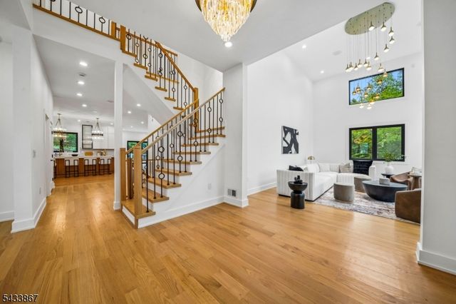 6 Cambridge Dr, Millburn Twp., NJ 07078