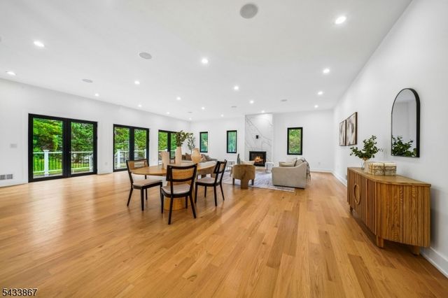 6 Cambridge Dr, Millburn Twp., NJ 07078