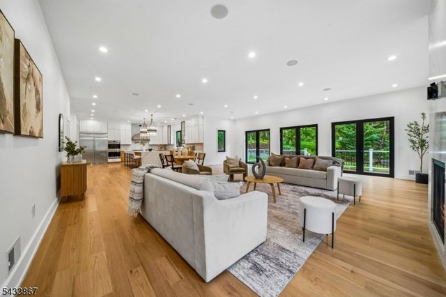 6 Cambridge Dr, Millburn Twp., NJ 07078