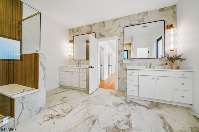 6 Cambridge Dr, Millburn Twp., NJ 07078